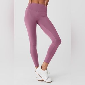 Alo 7/8 High-Waist Airlift Legging (soft mulberry) limited edition size small!